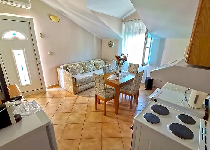 Apartmani Kenova 4